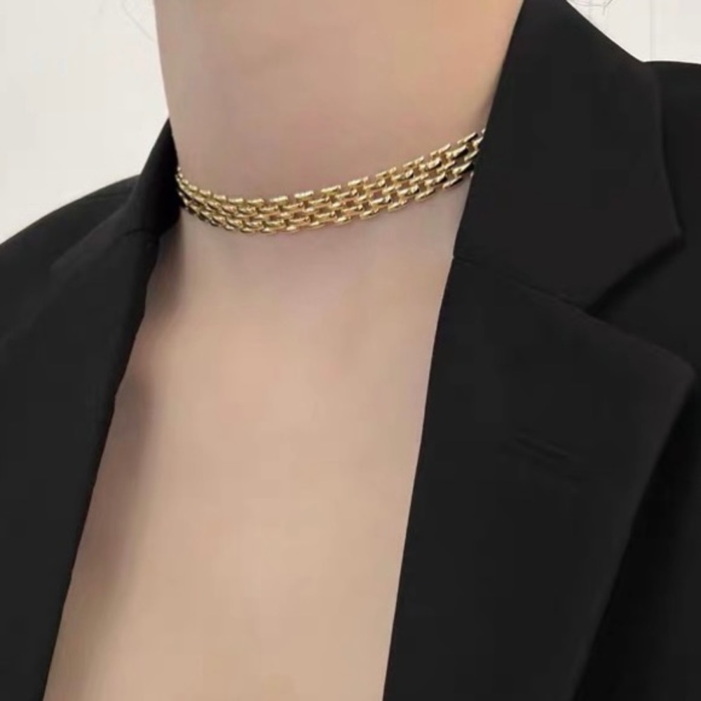 Gold-tone Heirloom Choker Necklace